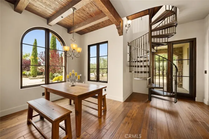 6520 Mira Cielo, San Luis Obispo, California 93401
