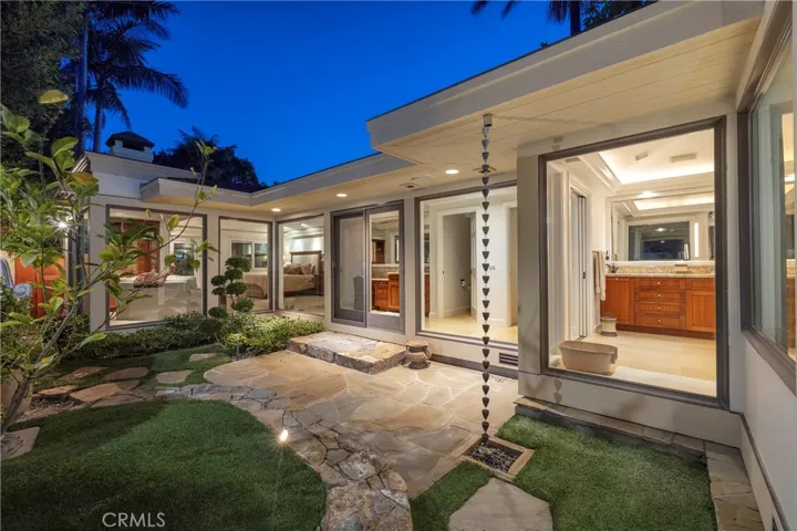 1849 Seadrift, Corona Del Mar, California 92625