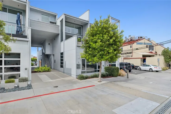 517 30th Street, Newport Beach, California 92663 — photo 4