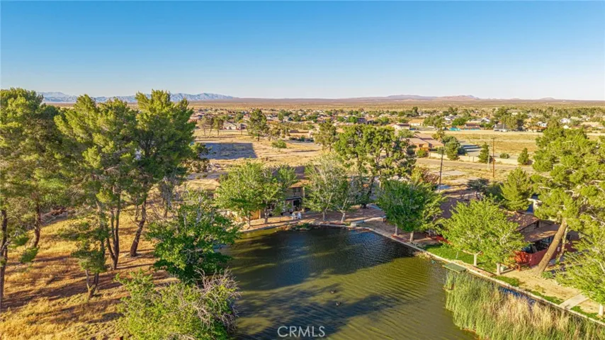 21329 Lake Shore Drive 35, California City, California 93505