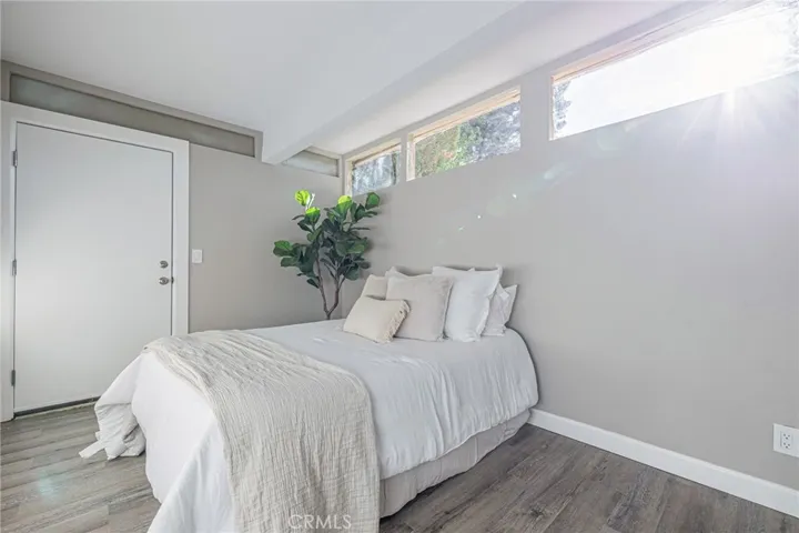 21329 Lake Shore Drive 35, California City, California 93505
