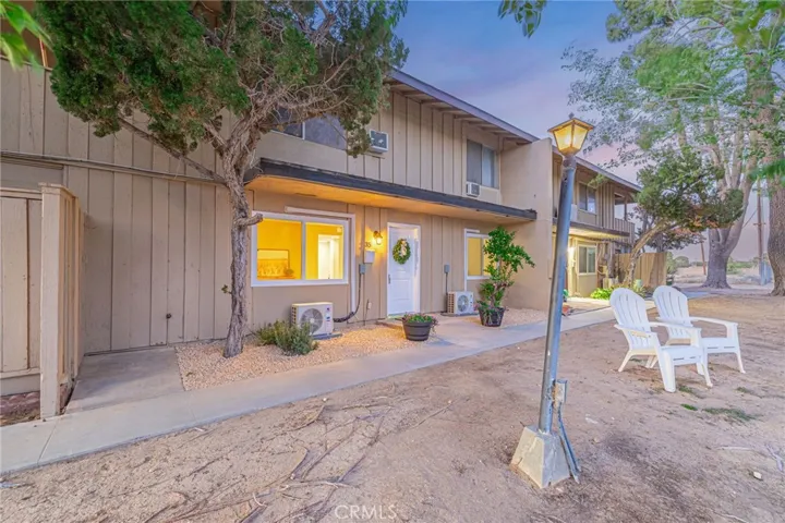 21329 Lake Shore Drive 35, California City, California 93505