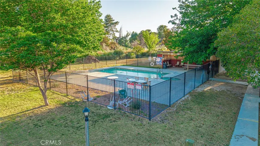 21329 Lake Shore Drive 35, California City, California 93505