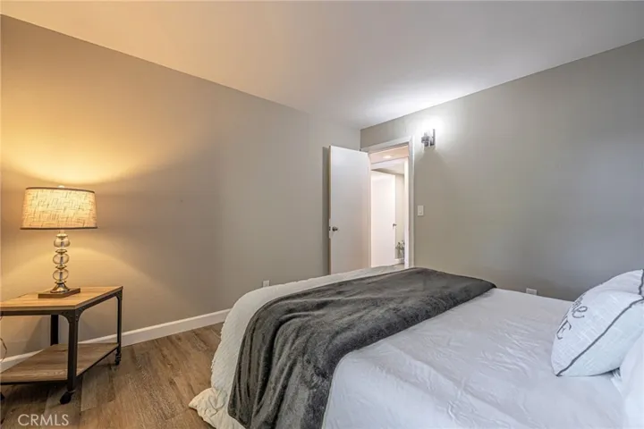 21329 Lake Shore Drive 35, California City, California 93505