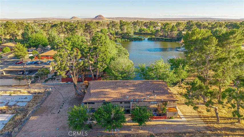 21329 Lake Shore Drive 35, California City, California 93505