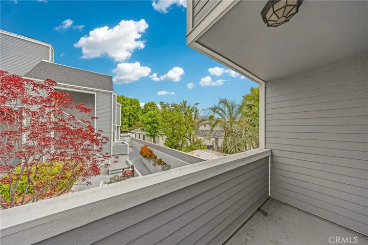 2nd Floor Balcony
