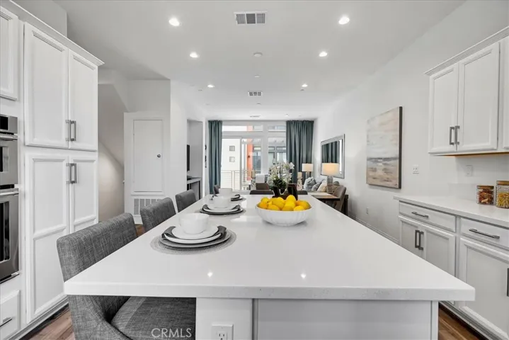 168 Sawbuck, Irvine, California 92618