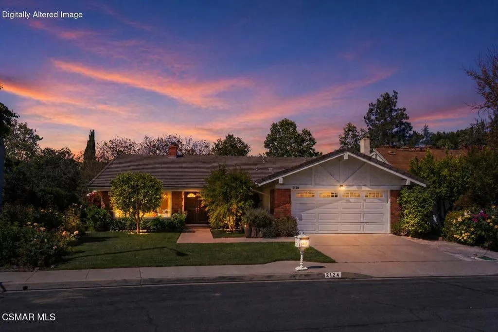 2421 Glenhollow_twilight_front