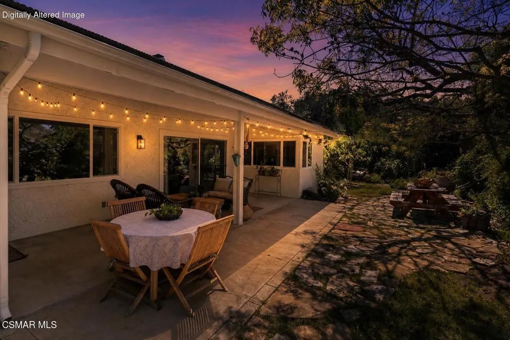 2124 Glenhollow_twilight_patio backyard