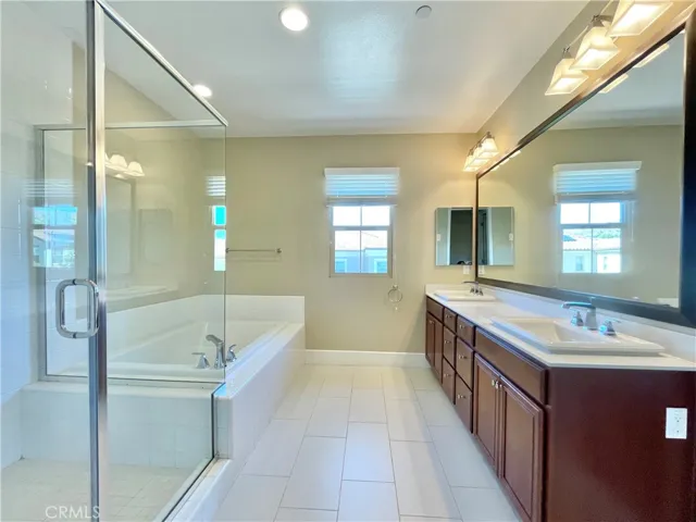71 Rexford, Irvine, California 92620