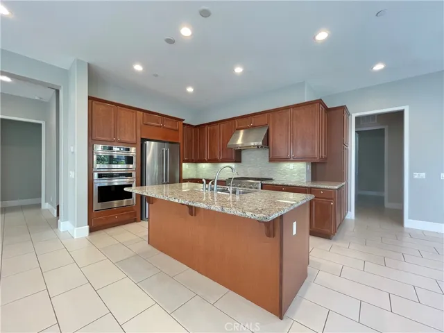 71 Rexford, Irvine, California 92620