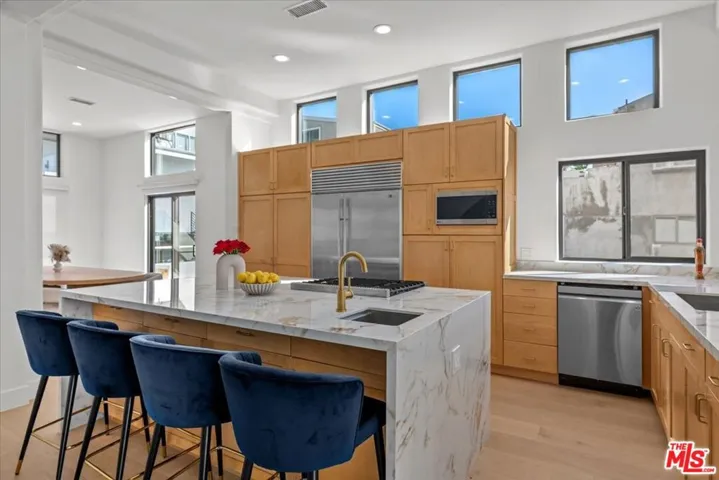 6730 Esplanade Street, Playa Del Rey, California 90293
