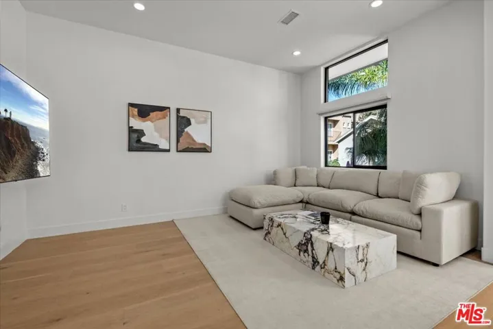 6730 Esplanade Street, Playa Del Rey, California 90293