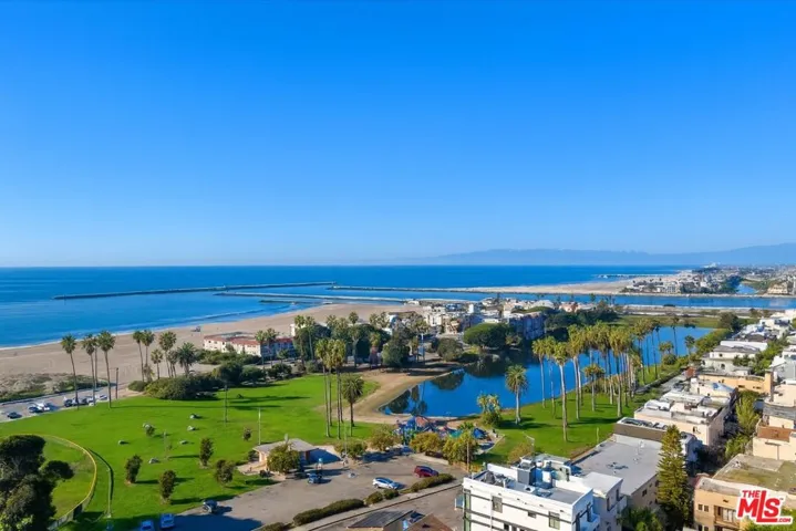 6730 Esplanade Street, Playa Del Rey, California 90293