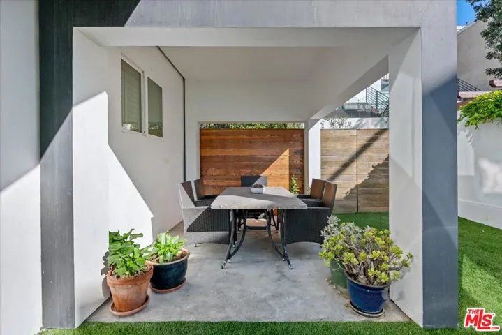 6730 Esplanade Street, Playa Del Rey, California 90293