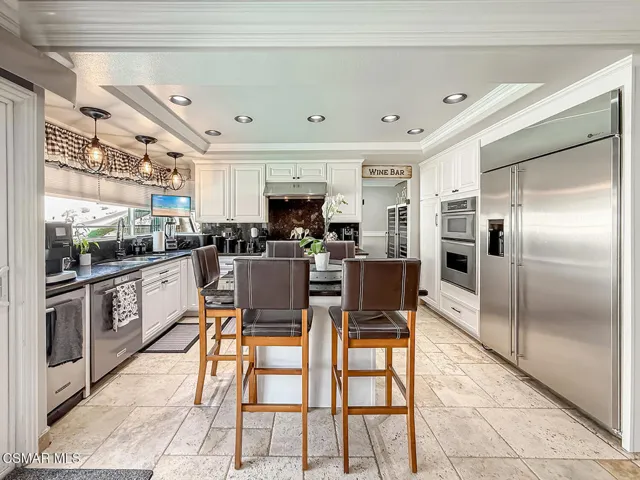 cFamily and Kitchen5