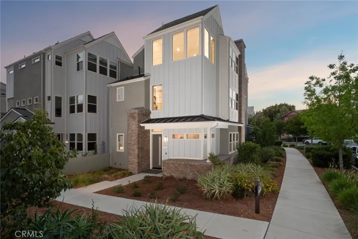 120 Frame, Irvine, California 92618