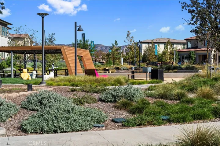 120 Frame, Irvine, California 92618