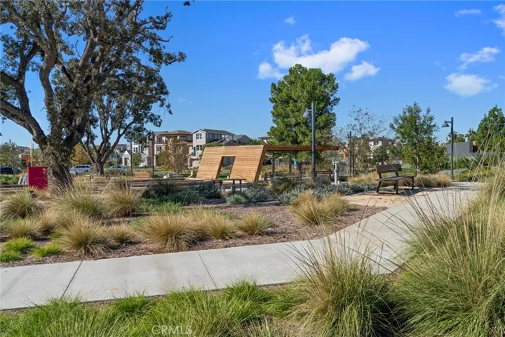 120 Frame, Irvine, California 92618