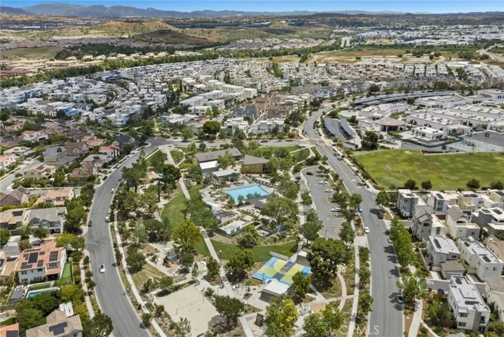 120 Frame, Irvine, California 92618