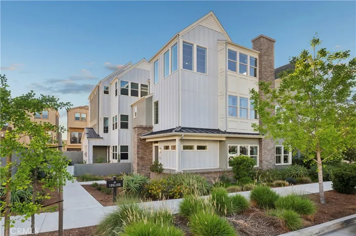 120 Frame, Irvine, California 92618