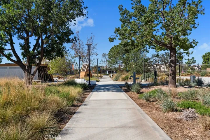 120 Frame, Irvine, California 92618