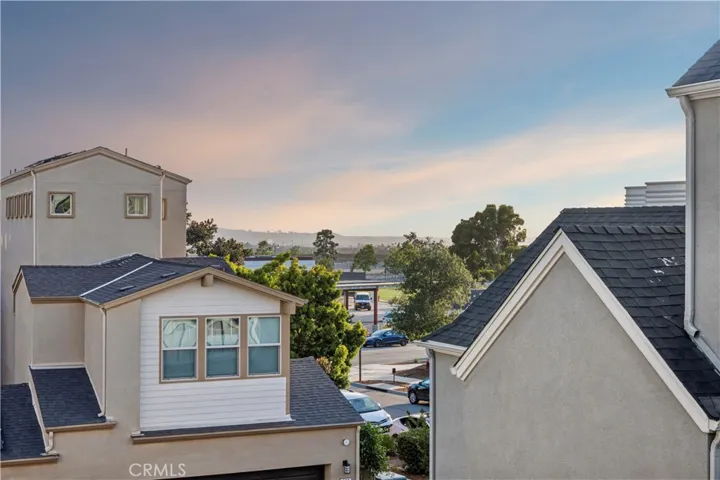 120 Frame, Irvine, California 92618