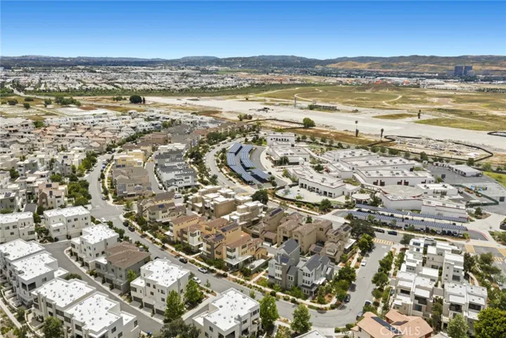 120 Frame, Irvine, California 92618