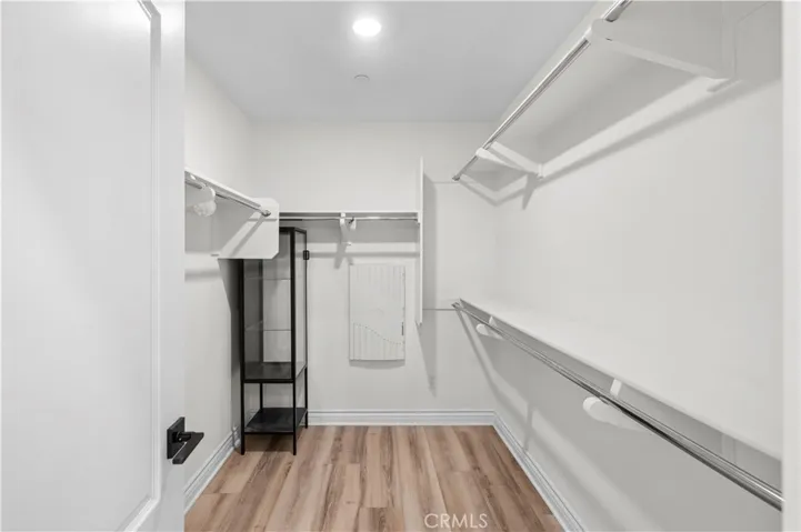 120 Frame, Irvine, California 92618