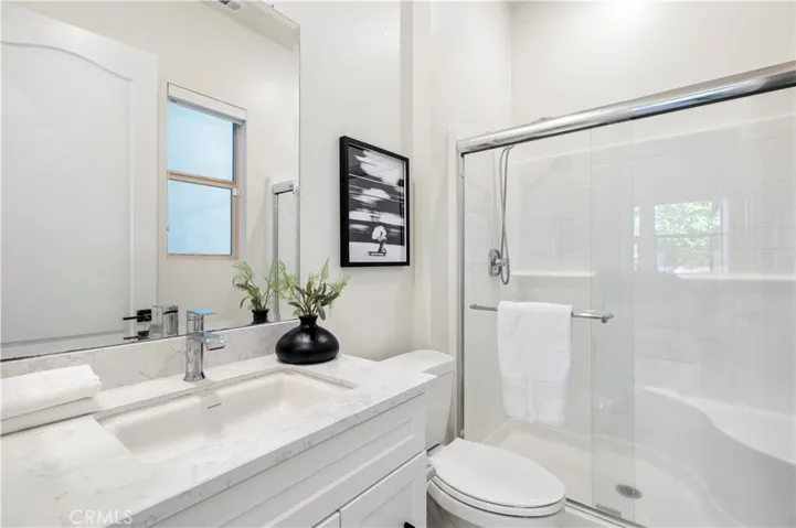 120 Frame, Irvine, California 92618