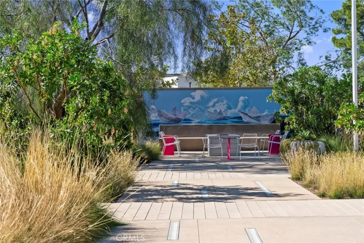 120 Frame, Irvine, California 92618