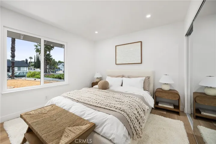 down stair bedroom
