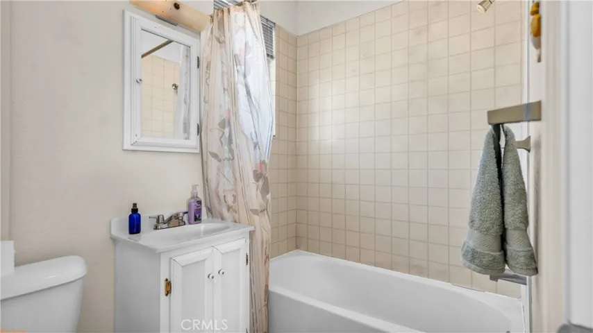 Guest house bathroom