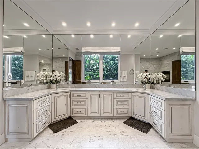 28080 Balkins, Agoura Hills, California 91301