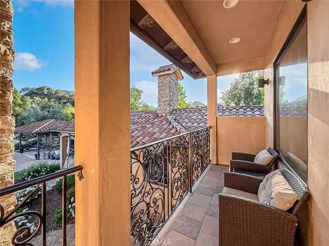 28080 Balkins, Agoura Hills, California 91301