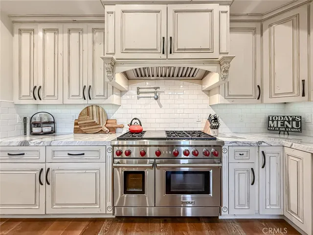 28080 Balkins, Agoura Hills, California 91301