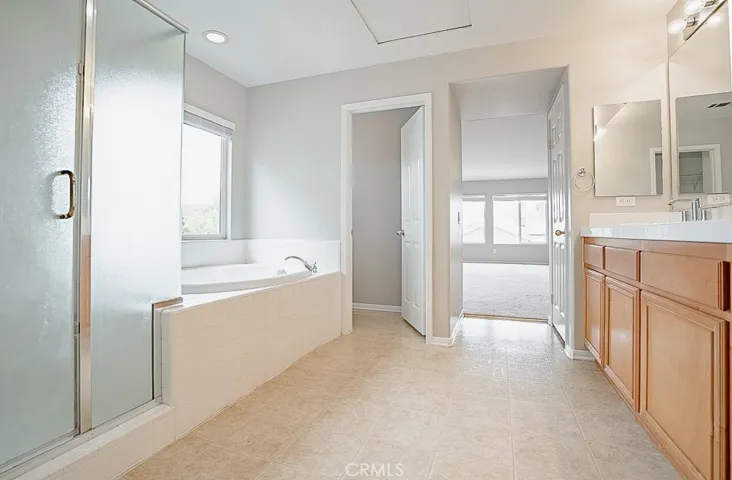 2nd Level Master Bathroom - 3