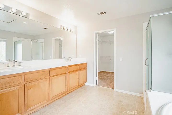 2nd Level Master Bathroom - 2