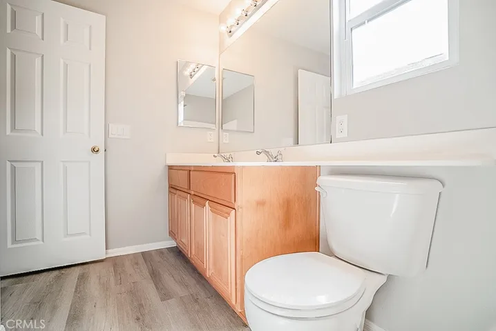 1st Level Bathroom - 3