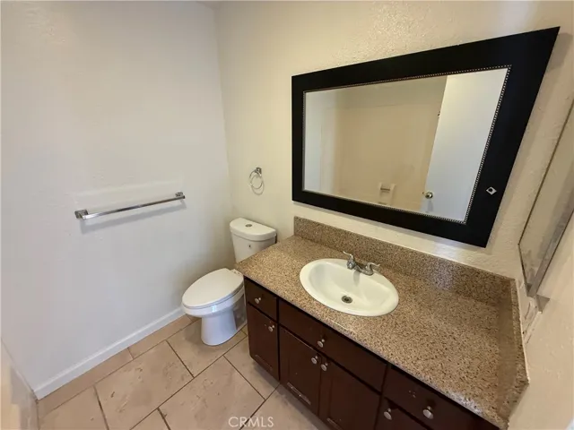 619 N Bristol 23, Santa Ana, California 92703