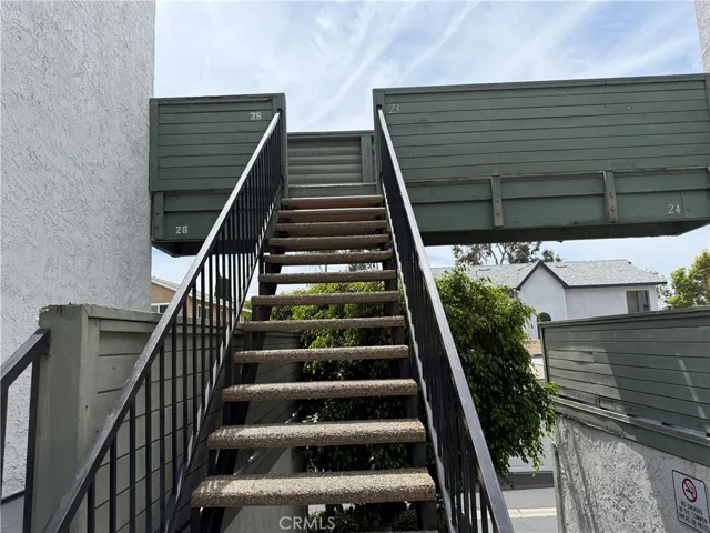 619 N Bristol 23, Santa Ana, California 92703