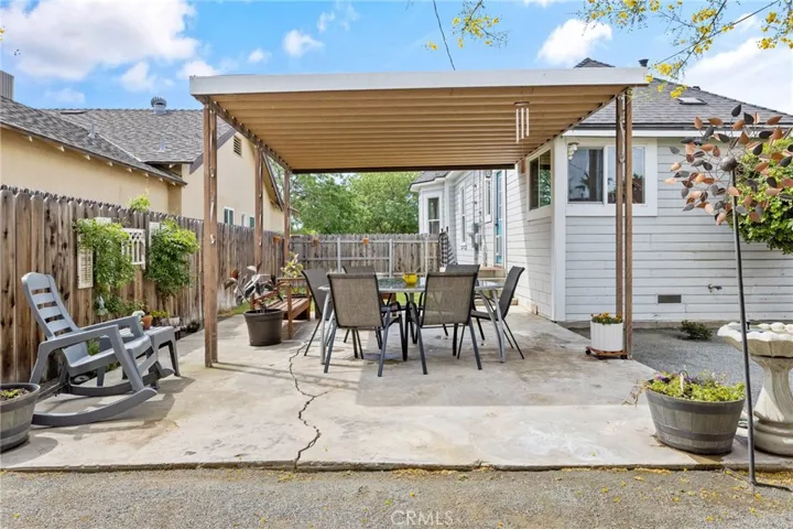 124 W Florinda, Hanford, California 93230