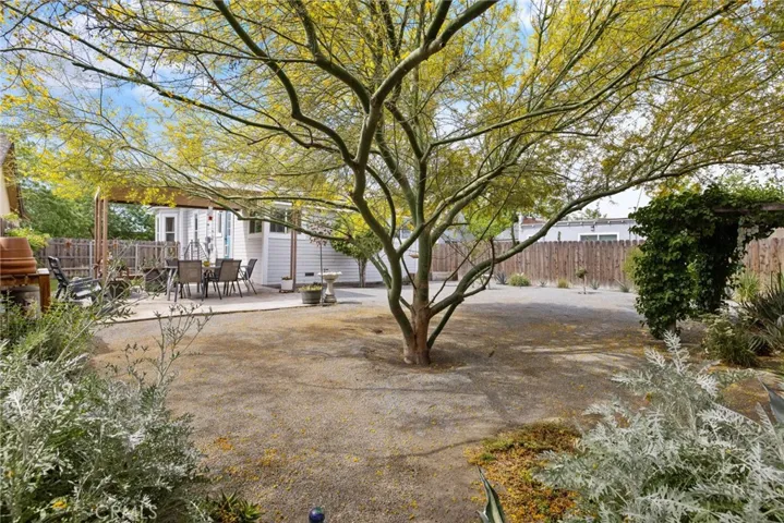 124 W Florinda, Hanford, California 93230