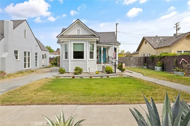 124 W Florinda, Hanford, California 93230