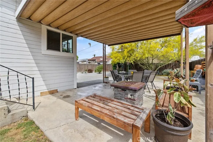 124 W Florinda, Hanford, California 93230