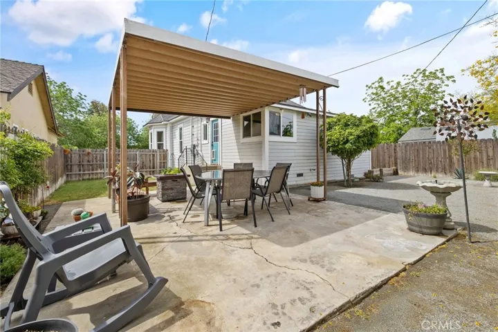 124 W Florinda, Hanford, California 93230