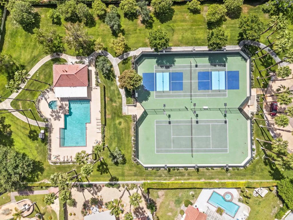 5-web-or-mls-DJI_20260424143610_0705_D