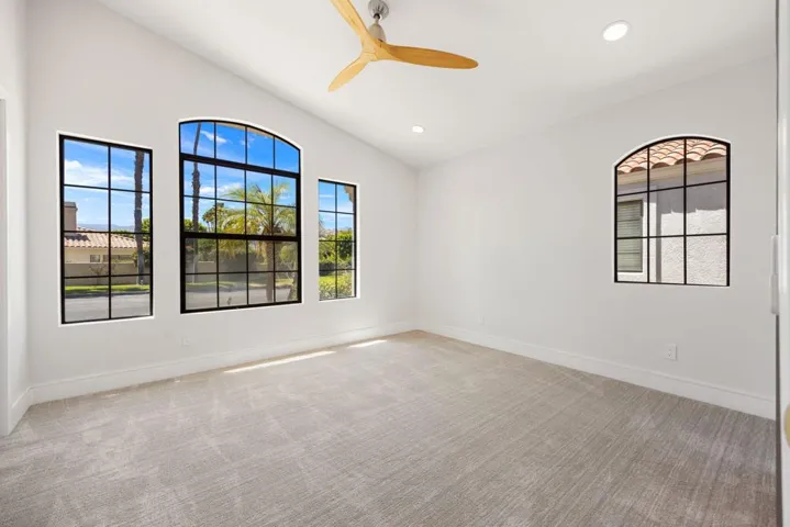 81-web-or-mls-068A3067