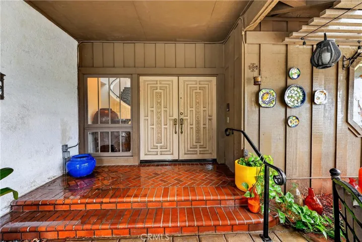 Front Entry with Double Doors