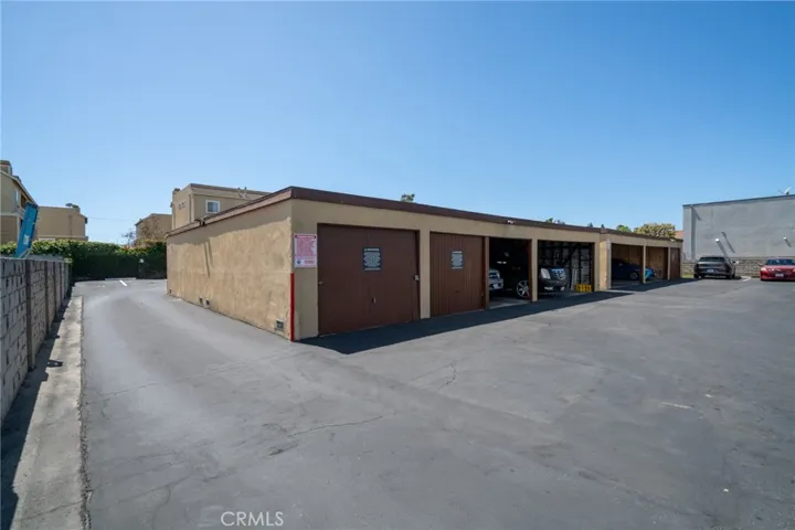 293 Avocado Street, Costa Mesa, California 92627